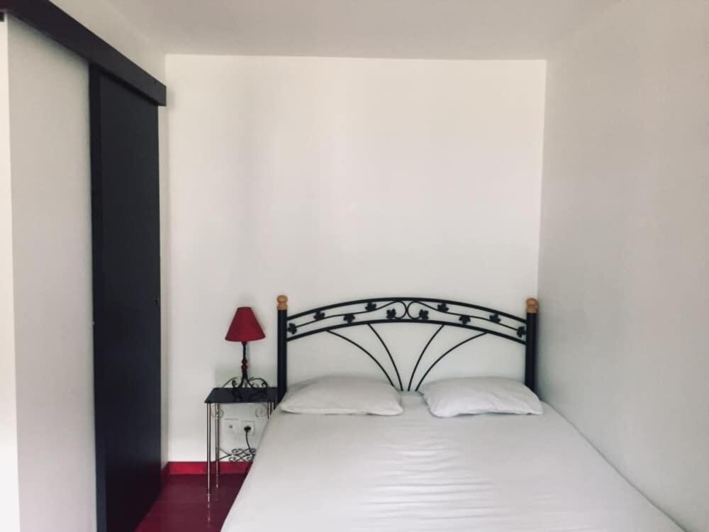 Manoir Le Rest Hotell Lanrivain Eksteriør bilde